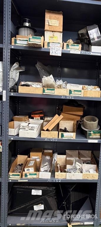  Quantity of Misc. Electrical Items w/Mack Battery  Коммерческий транспорт - Другие