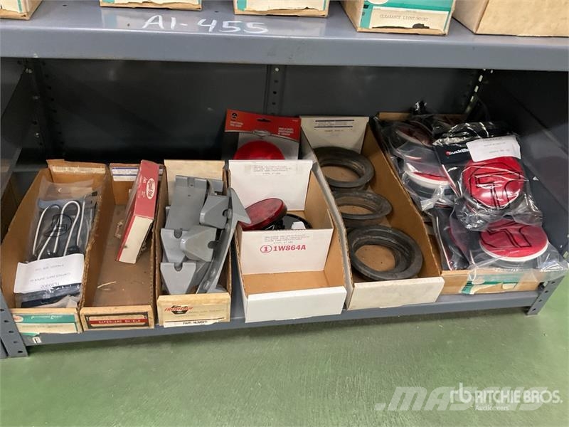  Quantity of Misc. Lights and Accessories Коммерческий транспорт - Другие