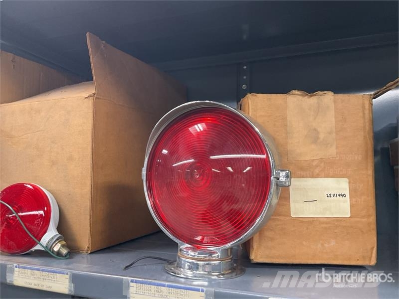  Quantity of Misc. Lights and Accessories Коммерческий транспорт - Другие