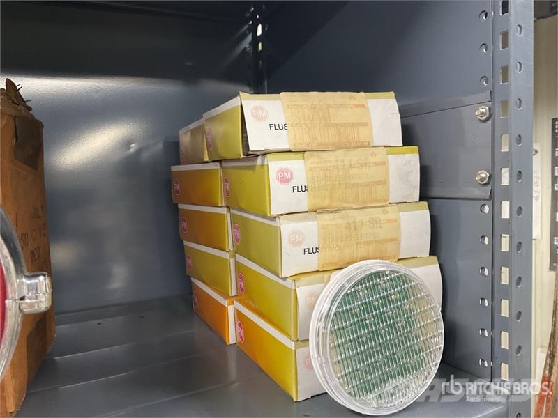  Quantity of Misc. Lights and Accessories Коммерческий транспорт - Другие
