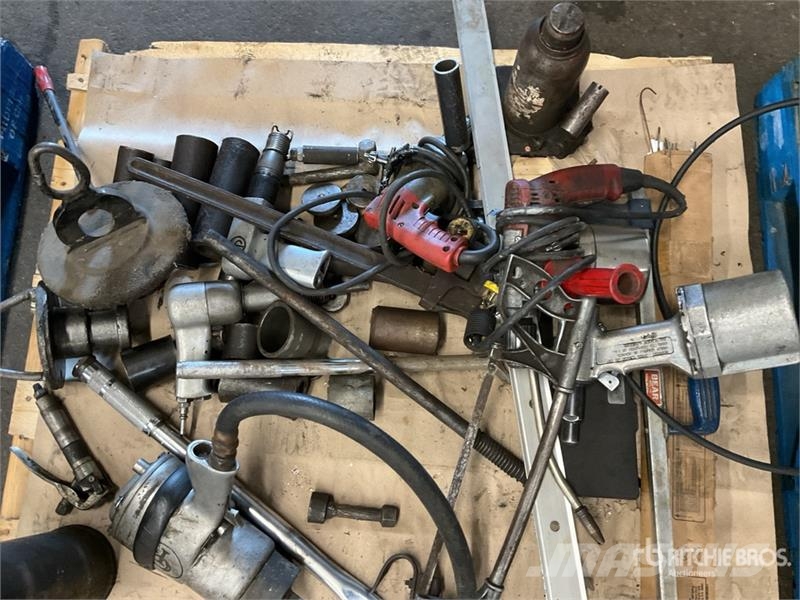  Quantity of Misc. Shop Tools Drugi deli