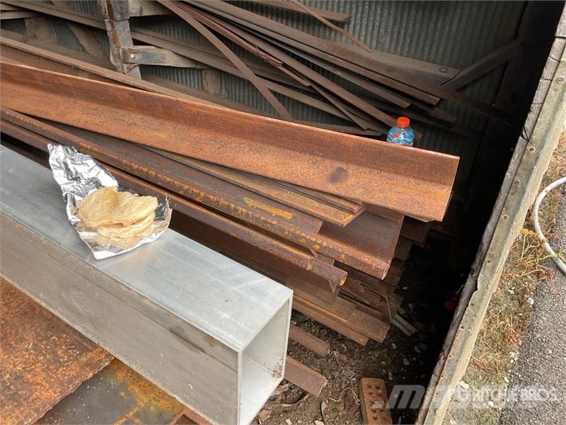 Quantity of Misc. Steel Andet tilbehør