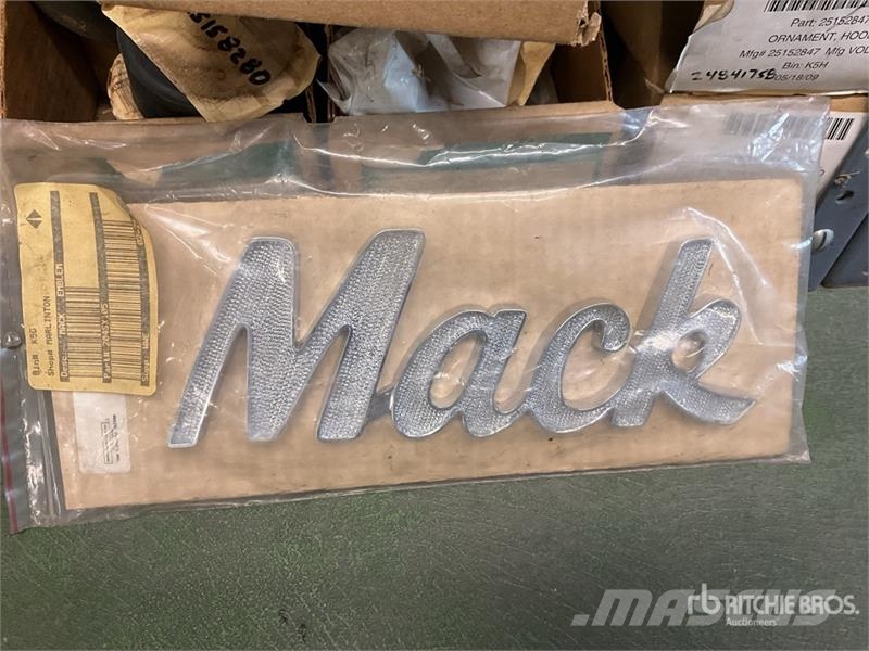 Quantity of Misc. Truck Parts Коммерческий транспорт - Другие