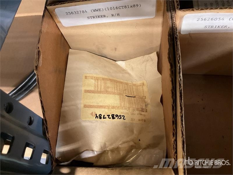 Quantity of Misc. Truck Parts Коммерческий транспорт - Другие