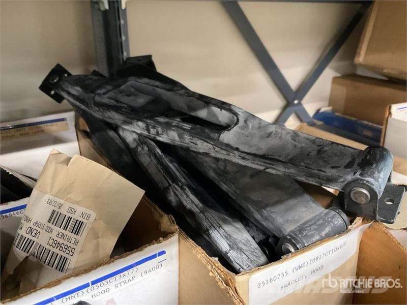 Quantity of Misc. Truck Parts Коммерческий транспорт - Другие