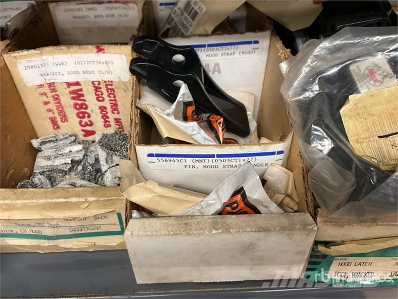Quantity of Misc. Truck Parts Коммерческий транспорт - Другие