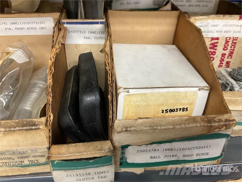 Quantity of Misc. Truck Parts Коммерческий транспорт - Другие