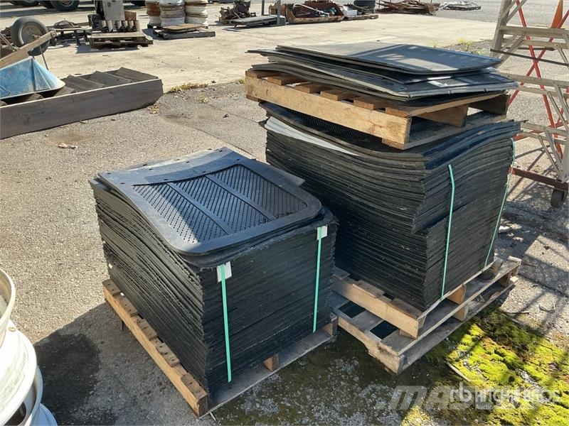  Quantity of Mud Flaps Drugi deli