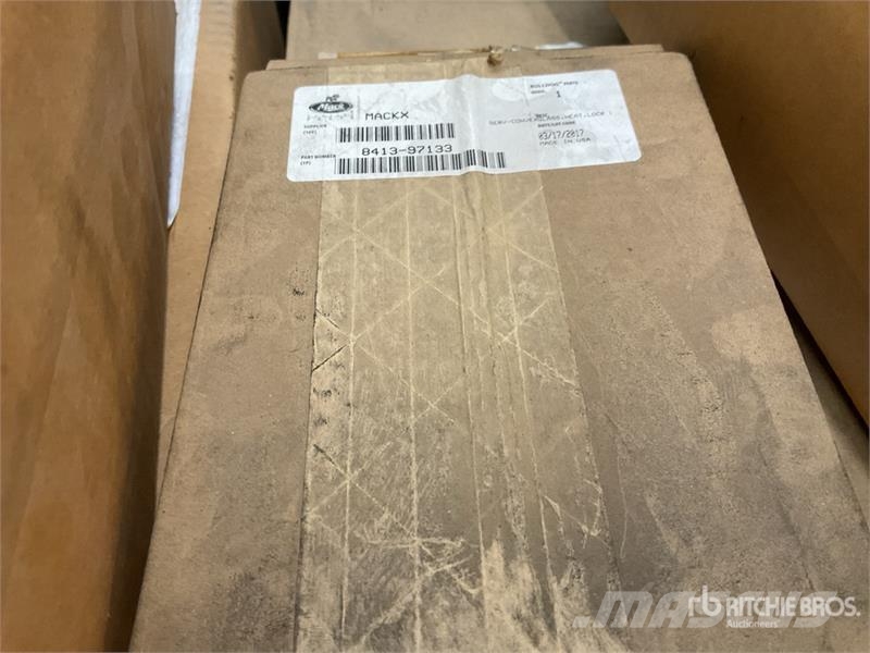 Quantity of New and Used Mack Anthem Truck Parts Ostale kargo komponente