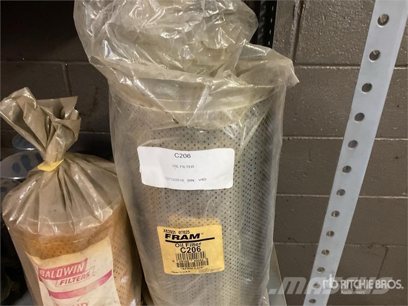 Quantity of Oil Filters and Coolant Filters 其他組件