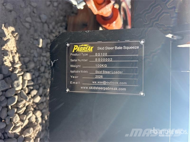  Quantity of  Pabreak Skid Steer Bale Squeeze (Unus مكونات أخرى