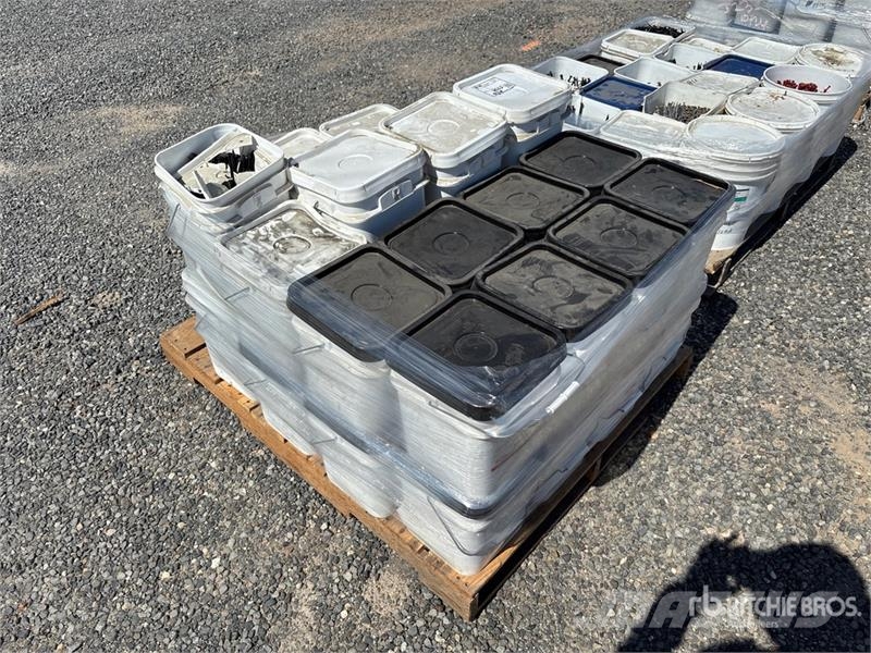 Quantity of Pallet of Seam Plates & Fasteners 건설 장비 - 기타