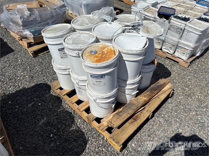 Quantity of Pallets of Drill-Tec Barb Seam Plates Outros Florestal