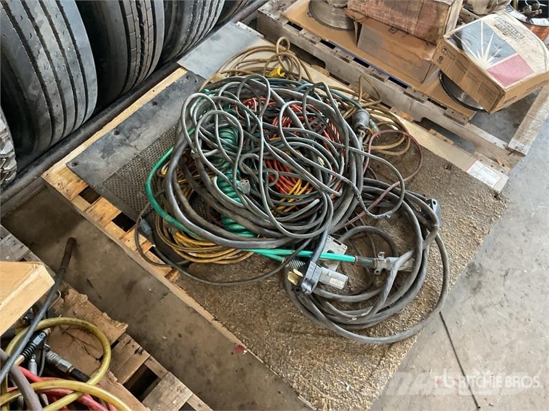 Quantity of Power Cords Andre komponenter