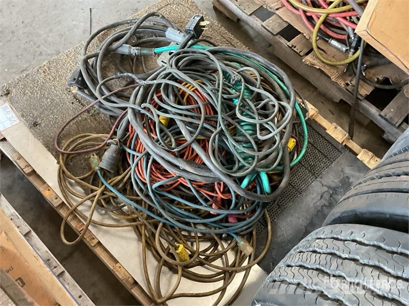 Quantity of Power Cords Andre komponenter