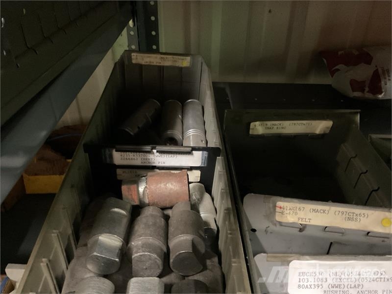 Quantity of S Cams w/Misc. Brake Parts Transport - Altele