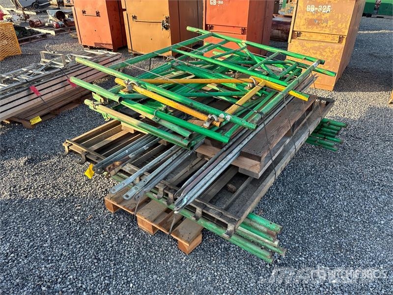  Quantity of Scaffolding Gerüste & Zubehör