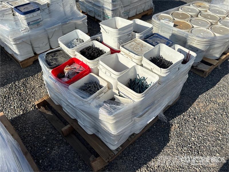 Quantity of Seam Plates & Fasteners Építőipar - Egyebek