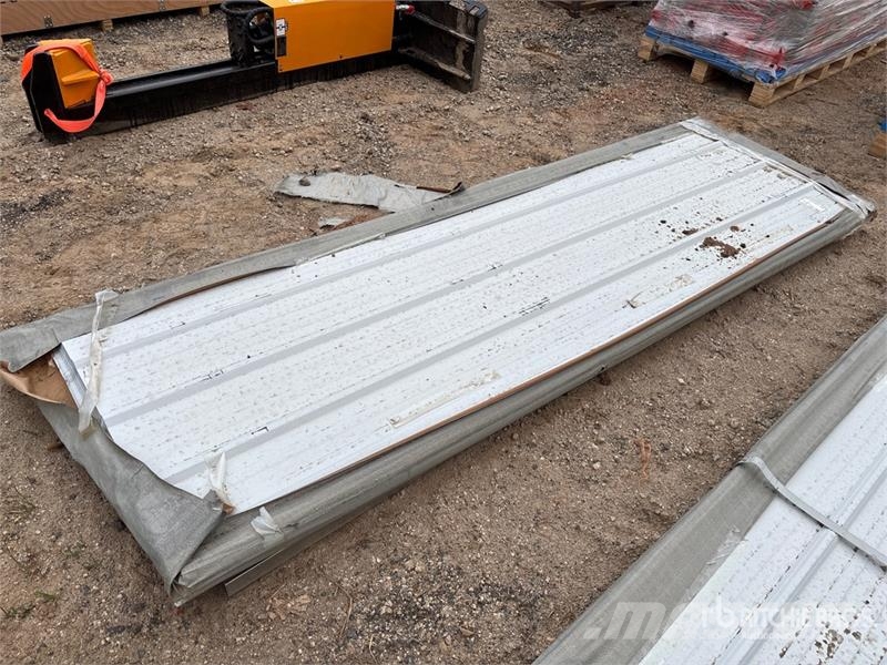 Quantity of SKLP SK-XH50 3 ft x 10 ft Galvalume S Csörlők, emelőberendezések és anyagmozgató liftek