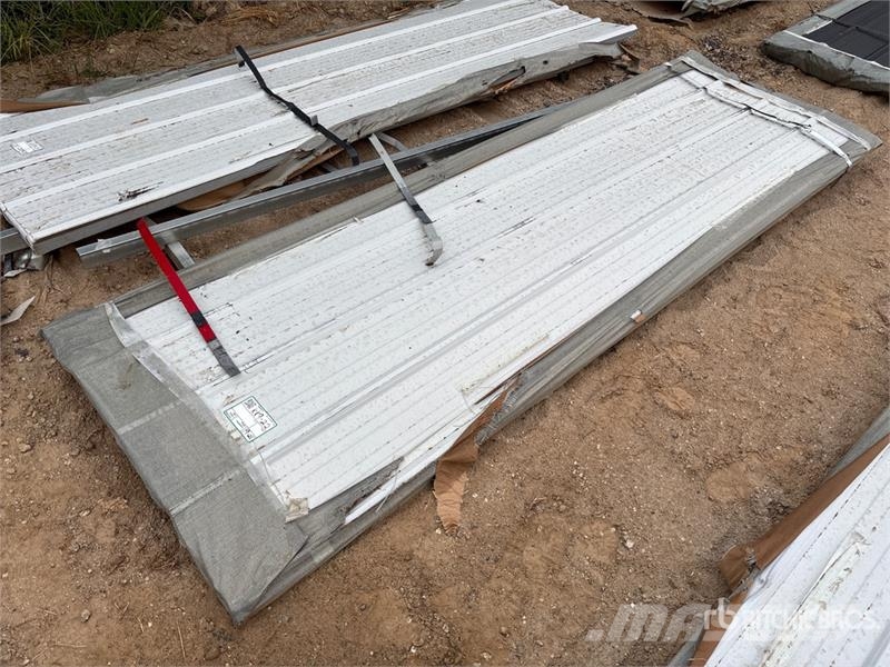 Quantity of SKLP SK-XH50 3 ft x 10 ft Galvalume S Csörlők, emelőberendezések és anyagmozgató liftek
