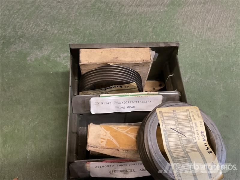 Quantity of Speedometer and Cable Assemblies, Misc Коммерческий транспорт - Другие