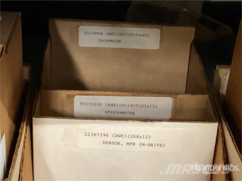 Quantity of Speedometer and Cable Assemblies, Misc Коммерческий транспорт - Другие