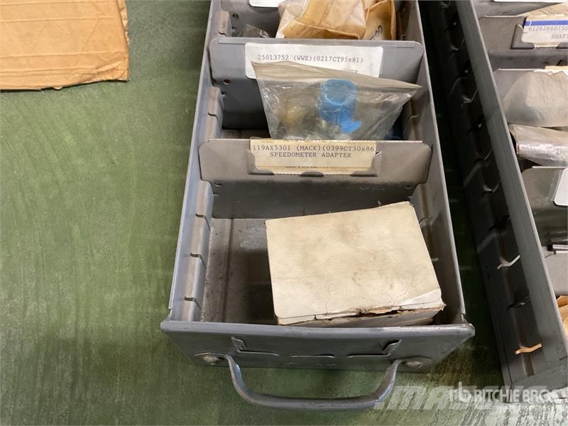 Quantity of Speedometer and Cable Assemblies, Misc Коммерческий транспорт - Другие