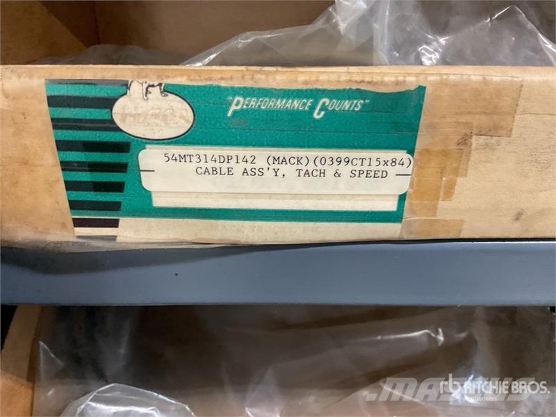 Quantity of Speedometer and Cable Assemblies, Misc Коммерческий транспорт - Другие