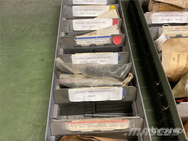 Quantity of Speedometer and Cable Assemblies, Misc Коммерческий транспорт - Другие