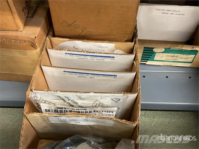 Quantity of Speedometer and Cable Assemblies, Misc Коммерческий транспорт - Другие