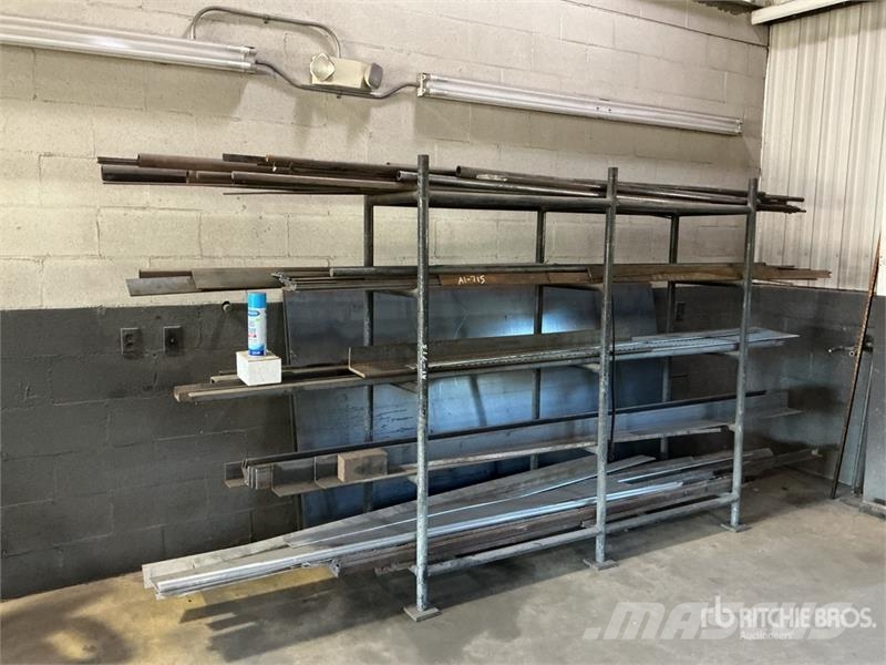 Quantity of Steel and Storage Rack Andet tilbehør
