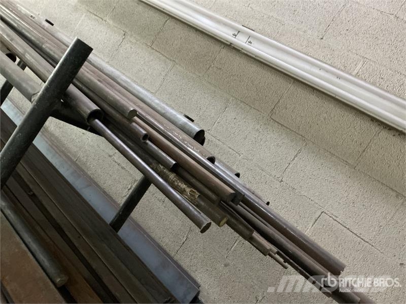 Quantity of Steel and Storage Rack Andet tilbehør