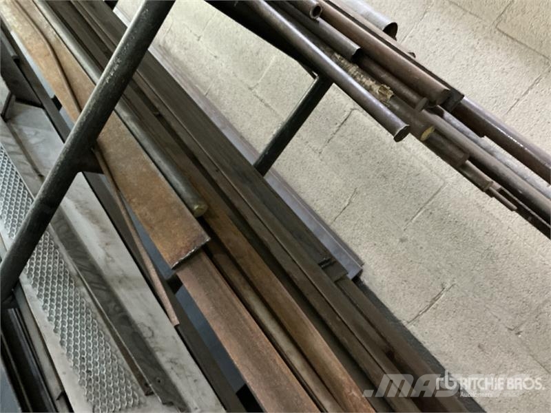 Quantity of Steel and Storage Rack Andet tilbehør