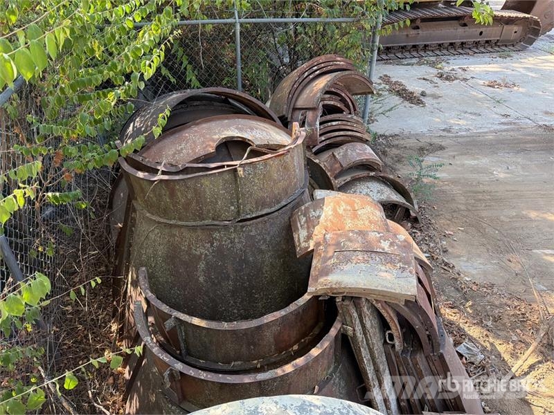 Quantity of Steel Concrete Manhole Forms Concrete 混凝土配件