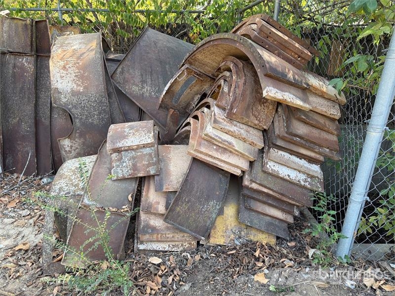 Quantity of Steel Concrete Manhole Forms Concrete 混凝土配件