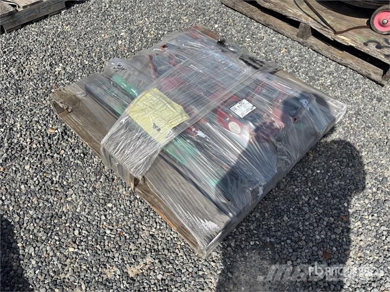 Quantity of Techimpex IFT-2 2 Ton Machinery Skates Other components