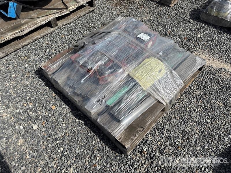 Quantity of Techimpex IFT-2 2 Ton Machinery Skates Other components