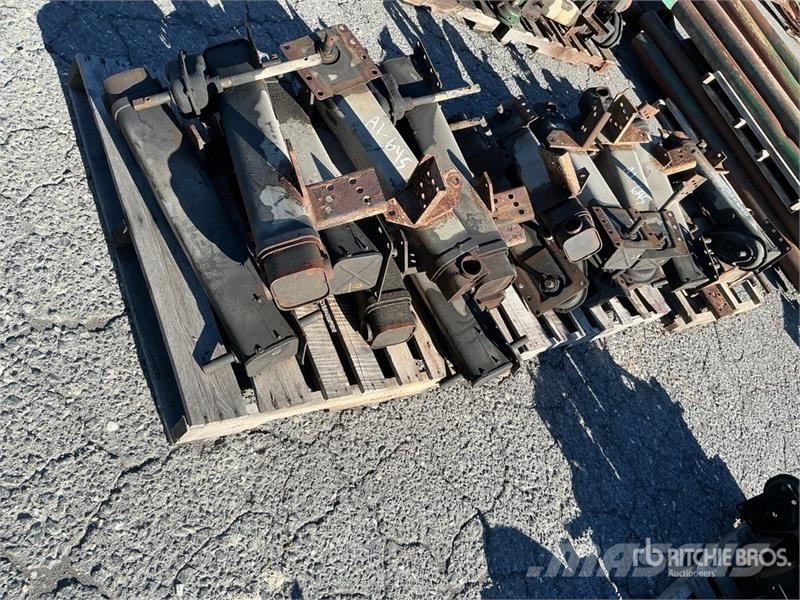  Quantity of Trailer Landing Gear Legs Drugi deli