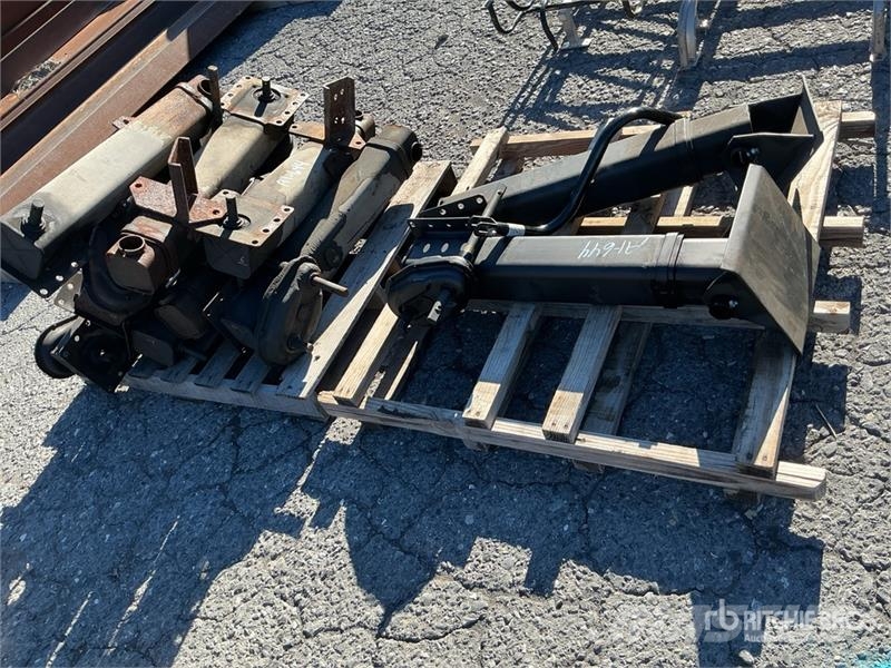  Quantity of Trailer Landing Gear Legs Drugi deli