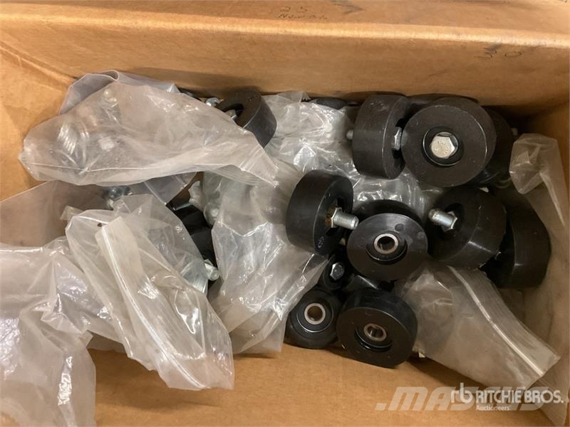 Quantity of Trailer Winches, Rollers and Tarp Drugi deli