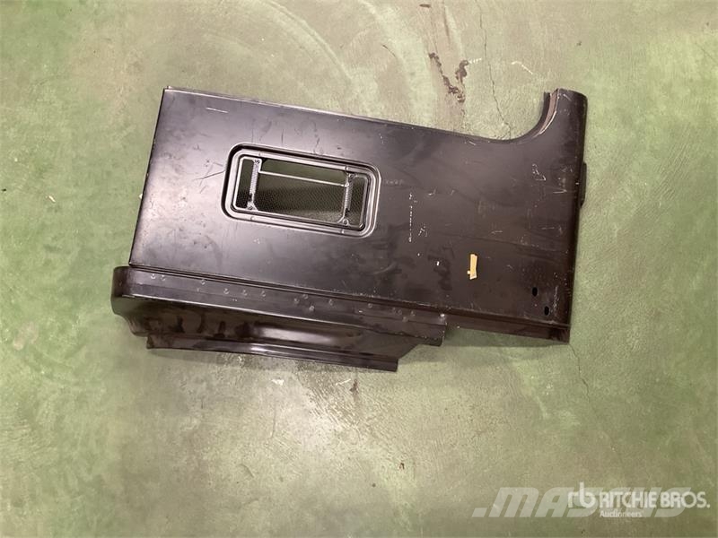  Quantity of Truck Cab Steel Panels Транспорт - Інші