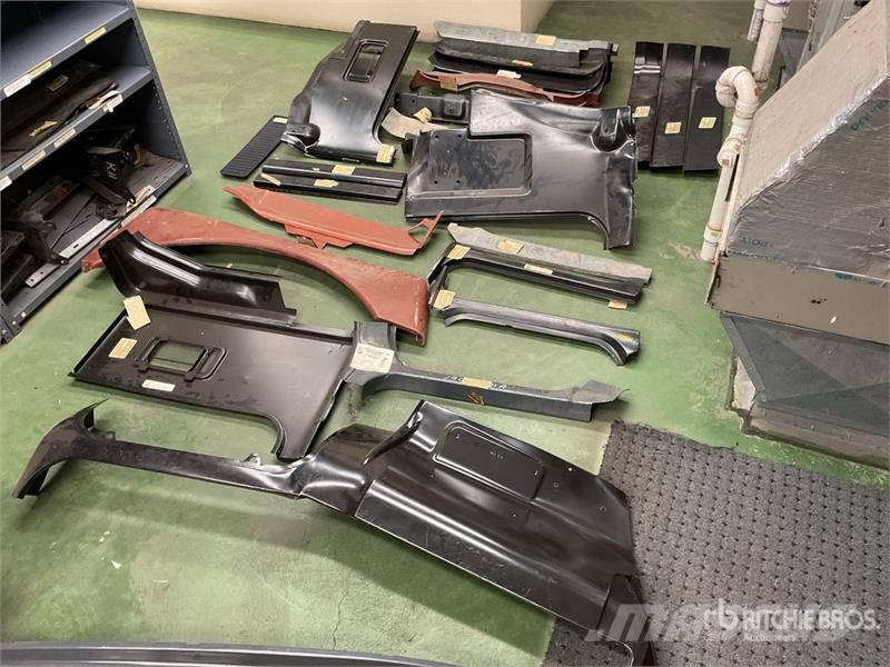  Quantity of Truck Cab Steel Panels Транспорт - Інші