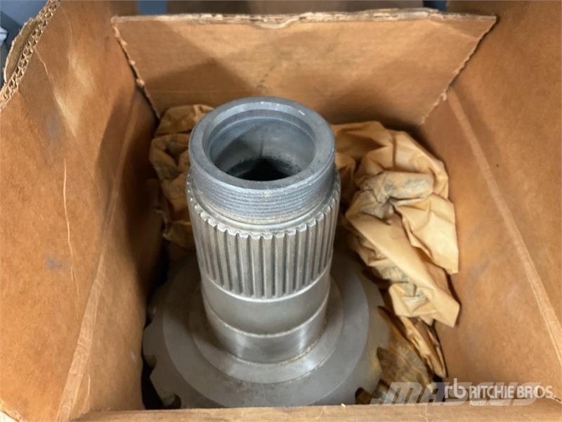  Quantity of Truck Drivetrain Parts Транспорт - Інші