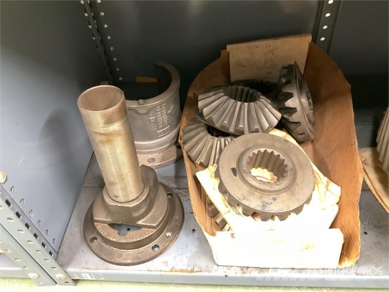  Quantity of Truck Drivetrain Parts Транспорт - Інші