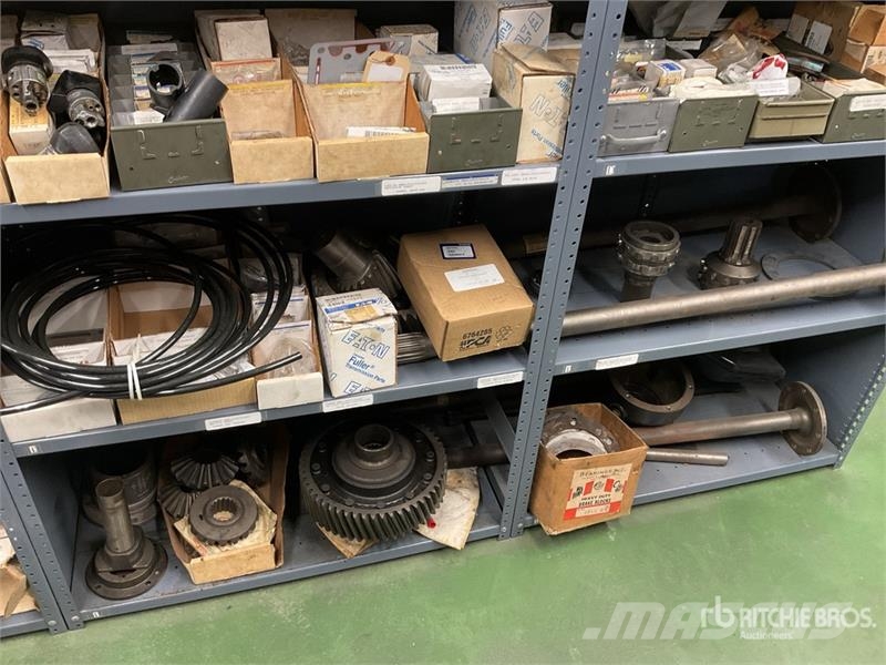  Quantity of Truck Drivetrain Parts Транспорт - Інші