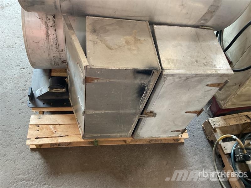 Quantity of Truck Parts Transport - drugo