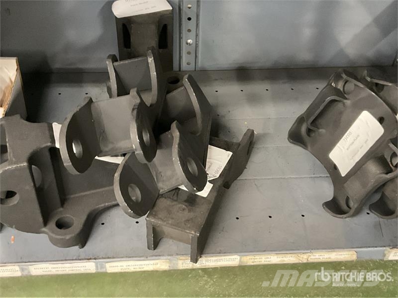 Quantity of U-bolt Kits, Hangers, Misc. Suspension 其他組件