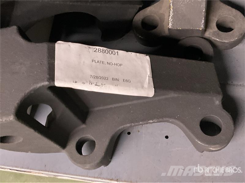  Quantity of U-bolt Kits, Hangers, Misc. Suspension 其他組件