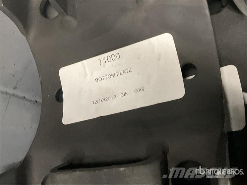  Quantity of U-bolt Kits, Hangers, Misc. Suspension 其他組件