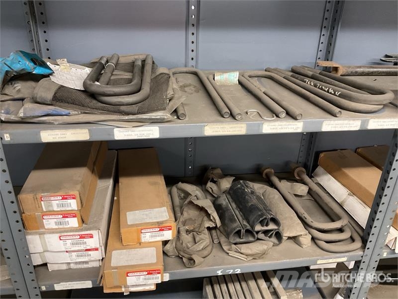 Quantity of U-Bolt Kits and Misc. Parts Drugi deli